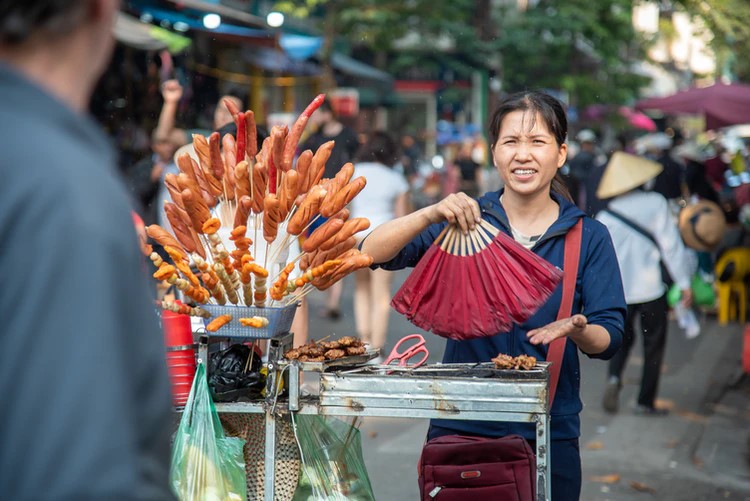 Vietnam market vendor