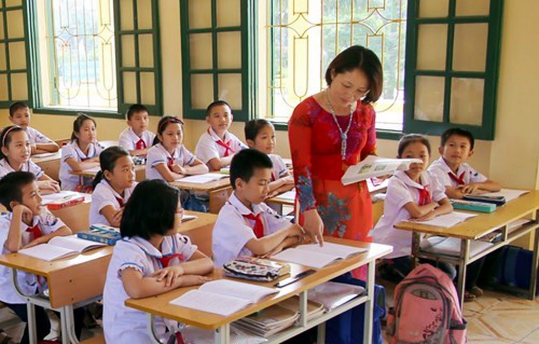 Vietnam 2020 graduation_primary school students