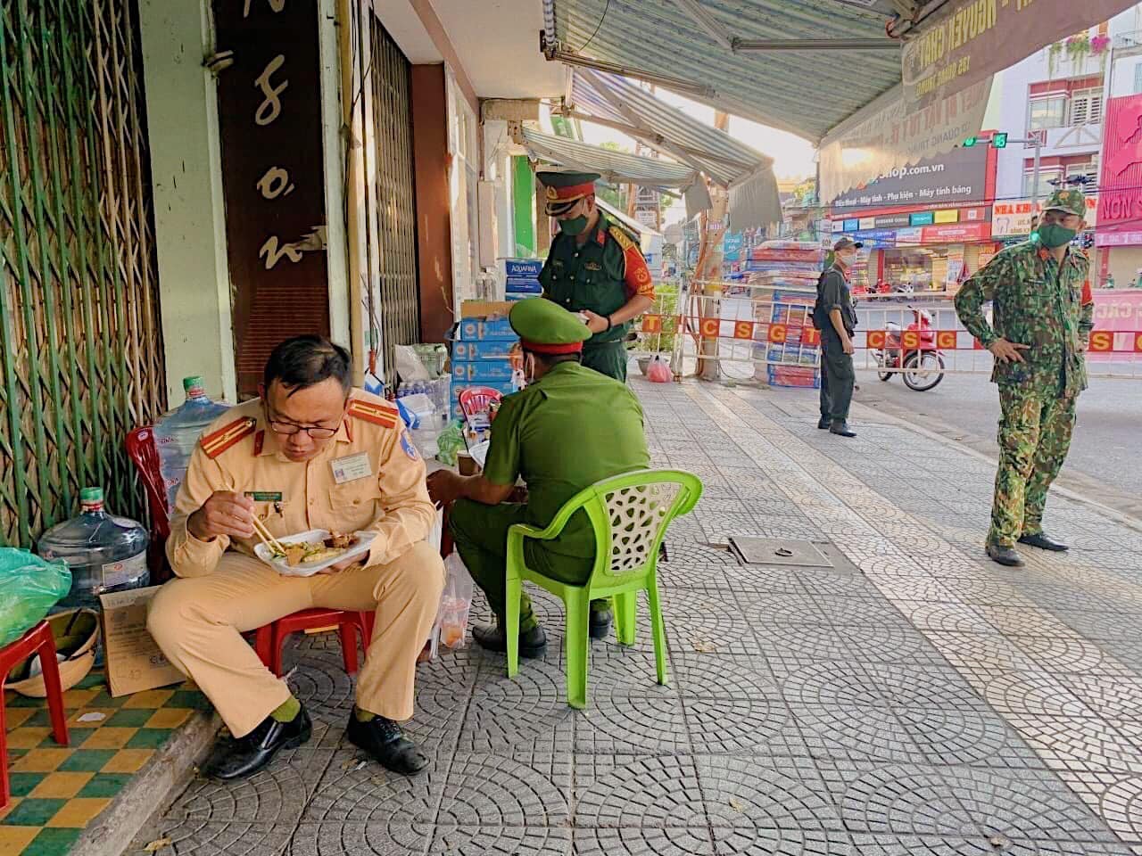 Vietnamese traffic police