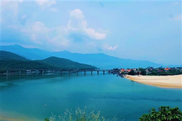 8 Vietnam Railway Routes With Scenic Views To See The Country By Train ...