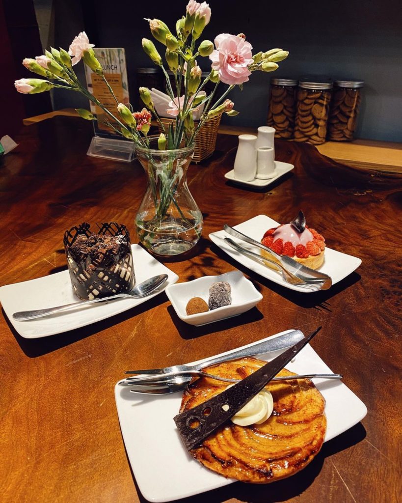 12 Hanoi Bakeries With Cheesecakes & Tarts To Satisfy Your Sweet Tooth