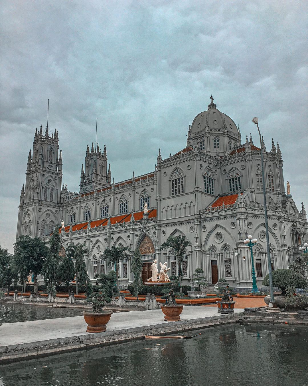 Vietnam cathedrals - đền thánh kiên lao