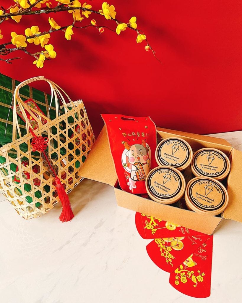 8 Creative Tet Gift Sets In Vietnam To Send Friends & Relatives In 2021