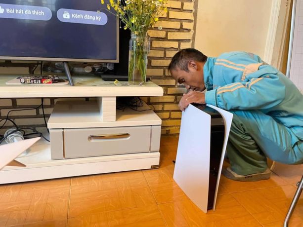 Viral Post Shows Man Buying PS5, Lying To His Wife That It’s A Wifi Router