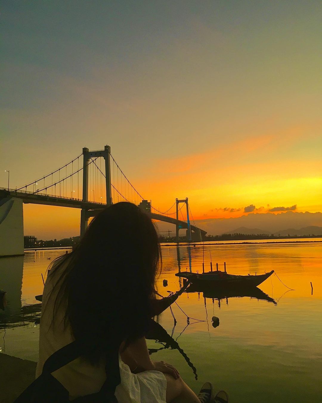 sunset spots in da nang- thuan phuoc bridge