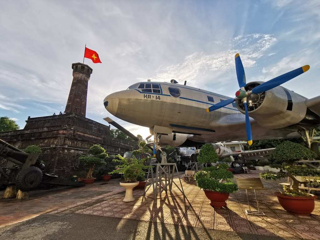 museums hanoi saigon - military museum flagpole 