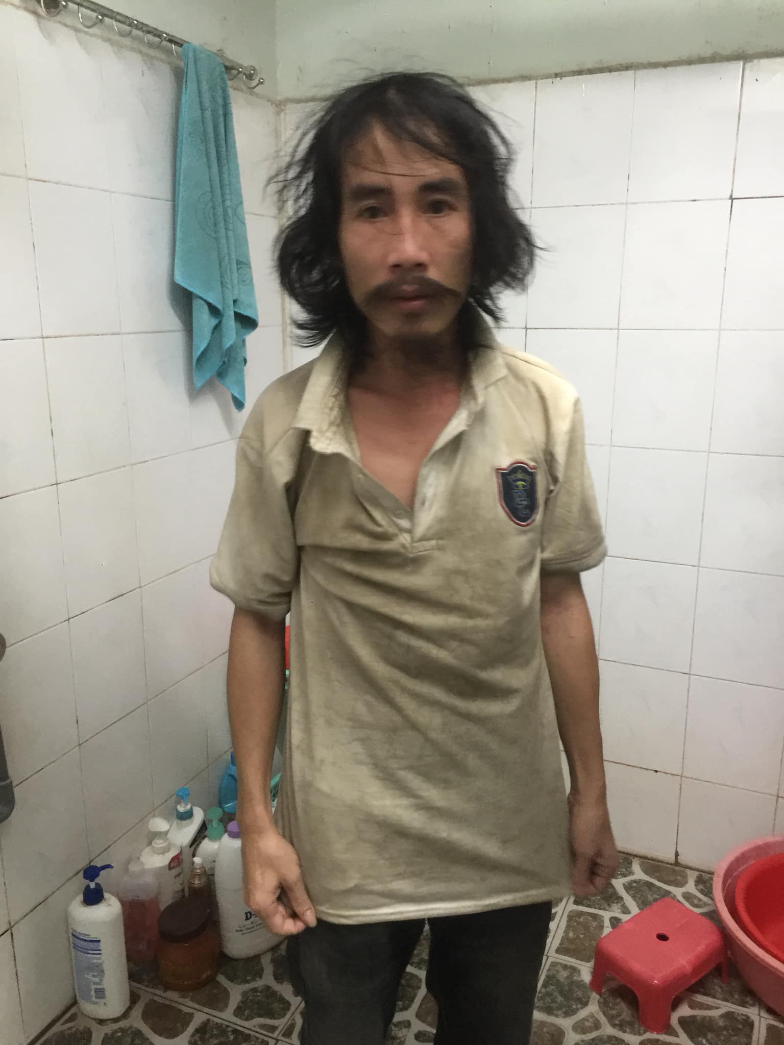 homeless man before haircut