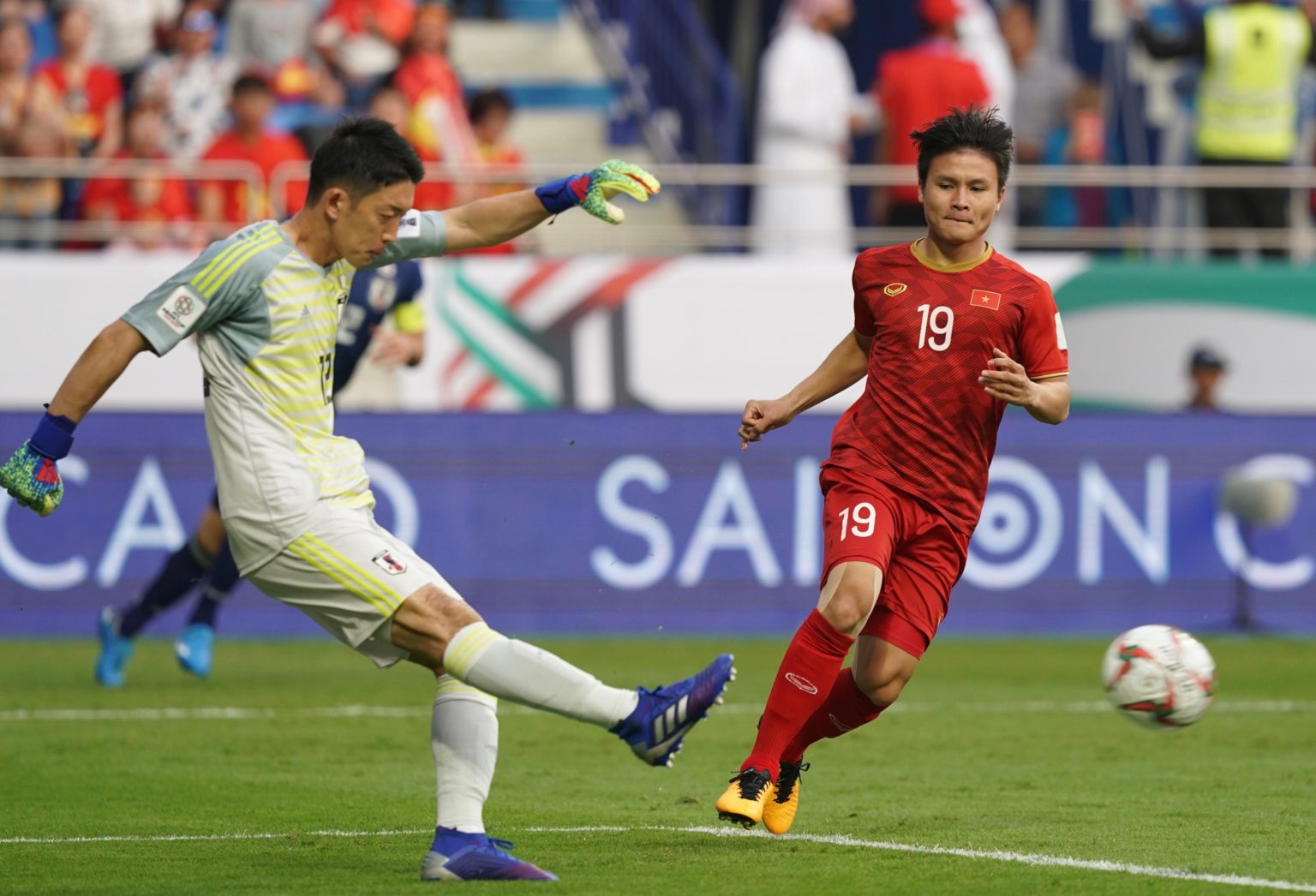 7 Quang Hai Facts About The Best AFC Cup Midfielder Who's A CR7 Fan