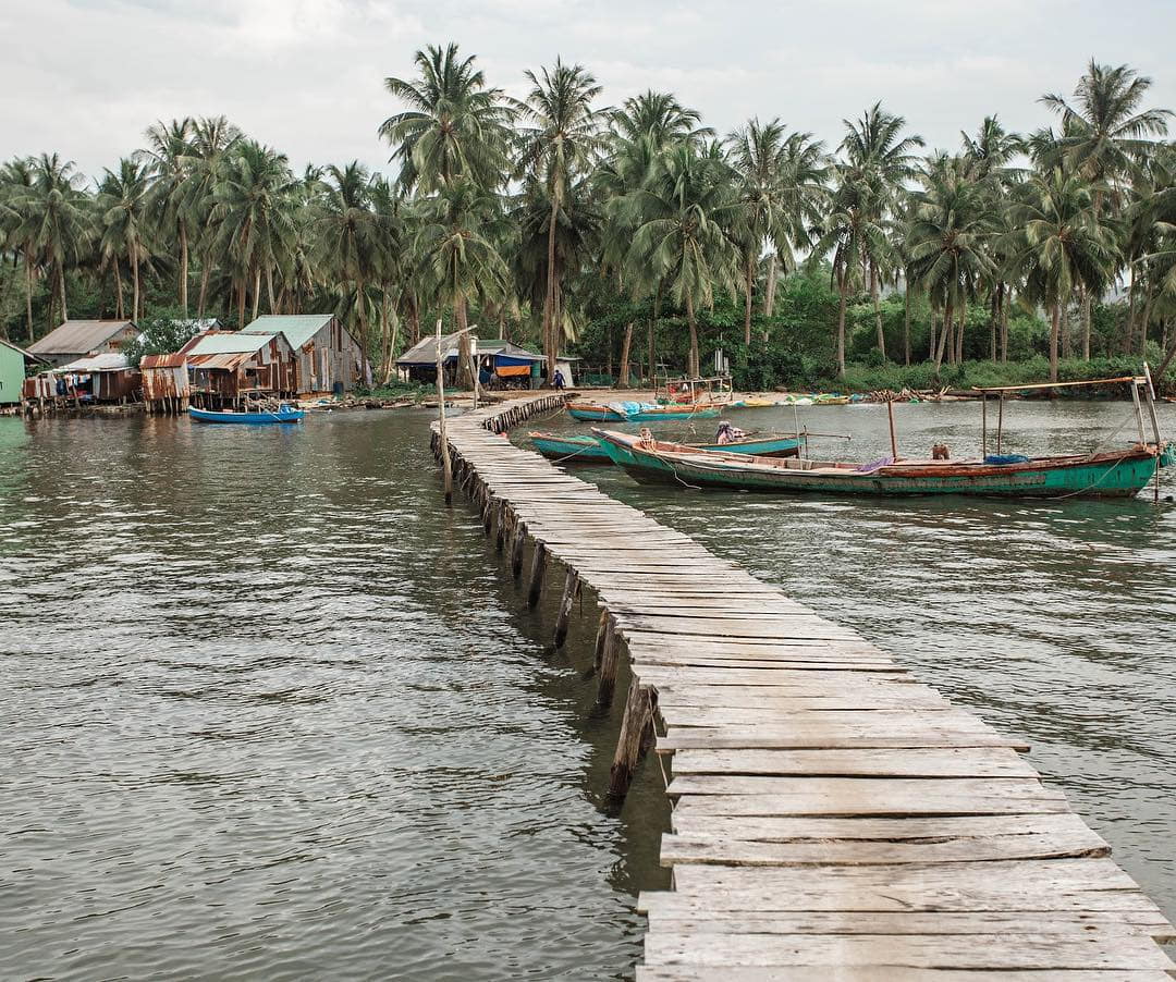 Rạch Vẹm fishing village