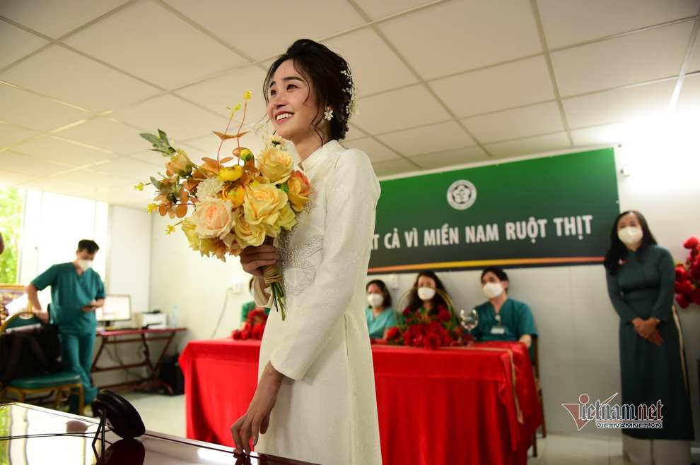 medical worker marries online 1