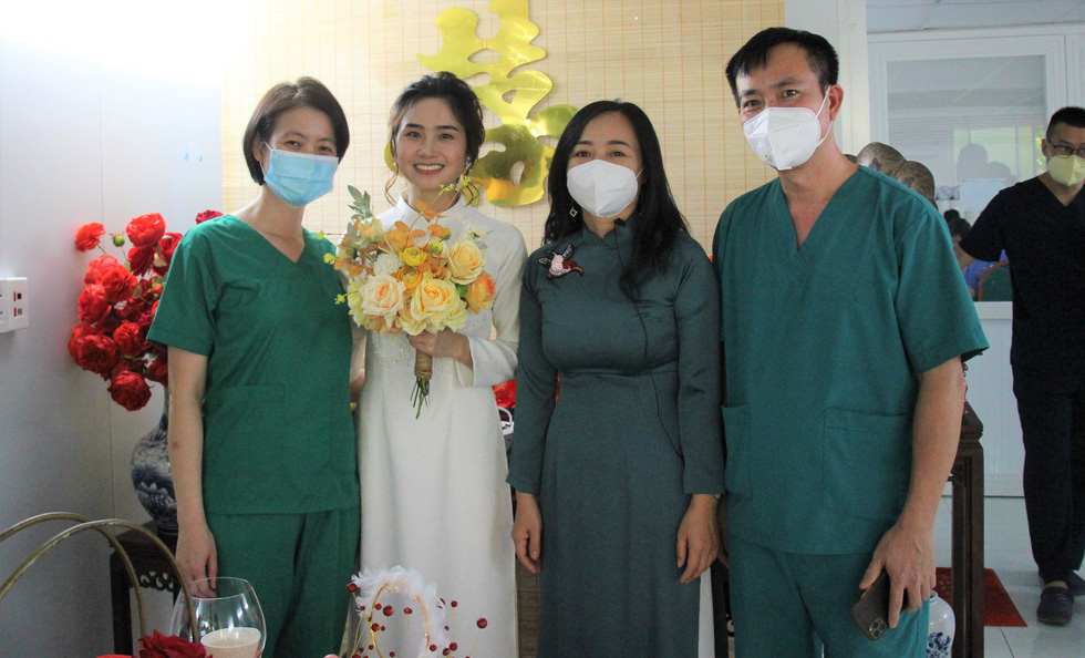 medical worker marries online 4