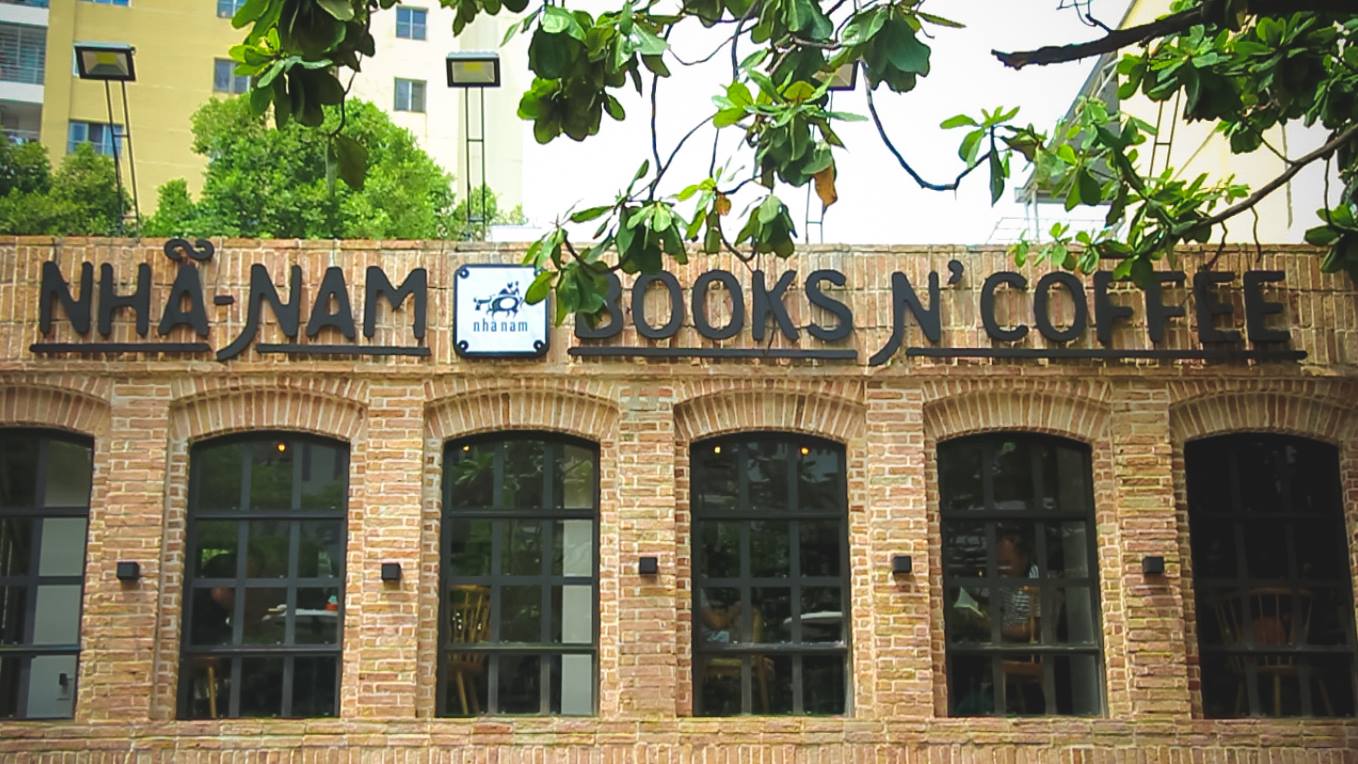 Nha Nam Books N' Coffee - Facade