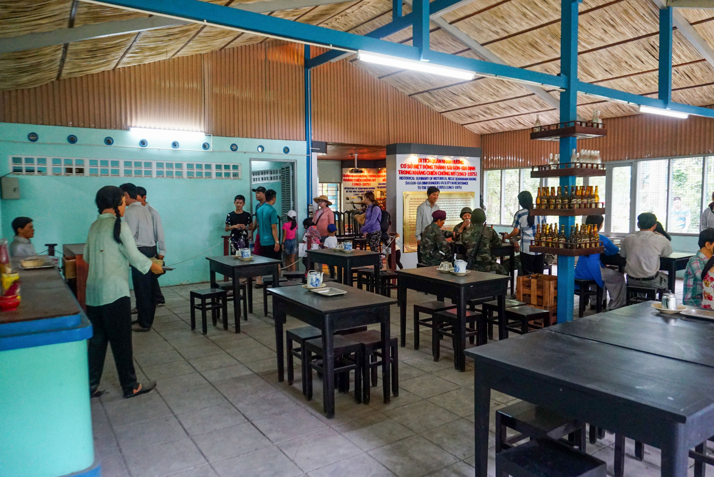 Nhan Huong Cafeteria - Inside