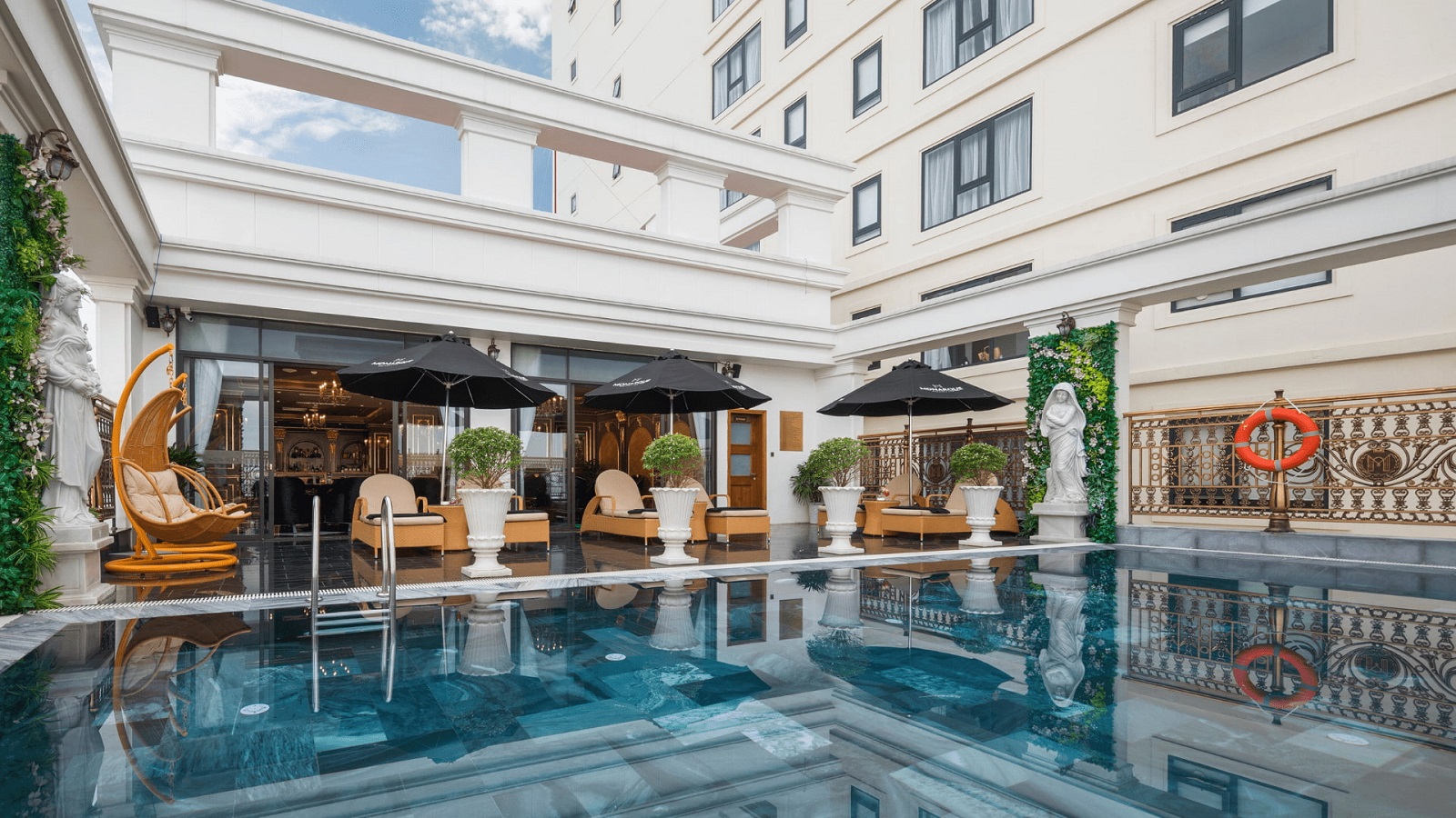danang hotels - monarque hotel pool