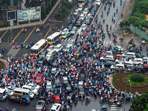 culture shock vietnam - traffic jam