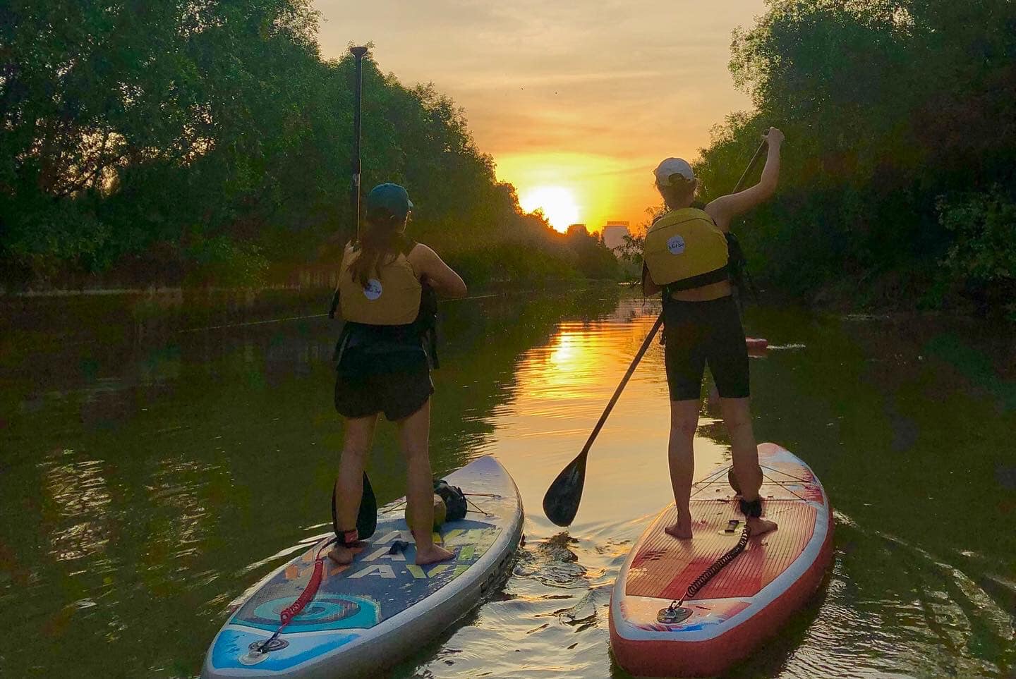 things to do in Saigon in December 2022_What SUP sunset