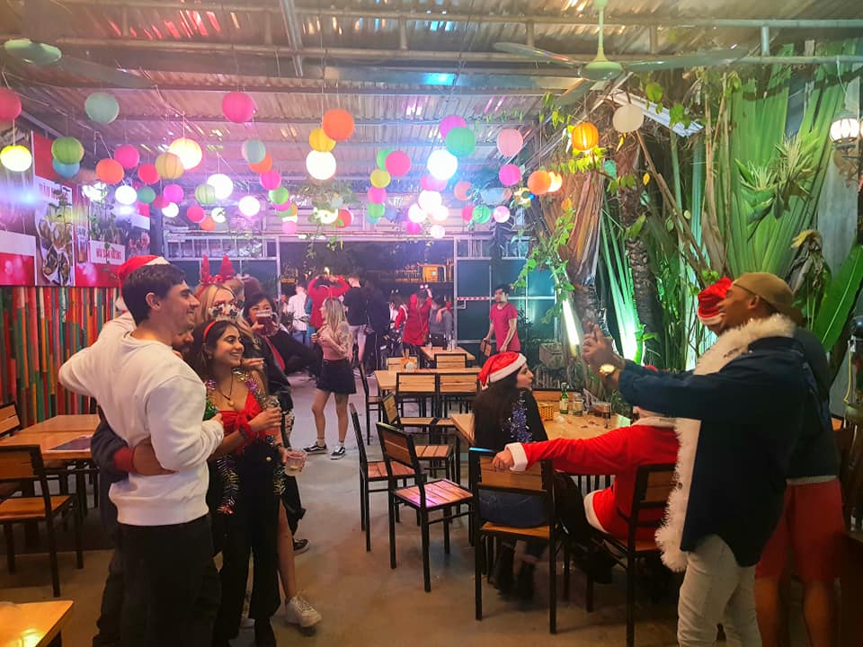 hanoi christmas events - bar hopping