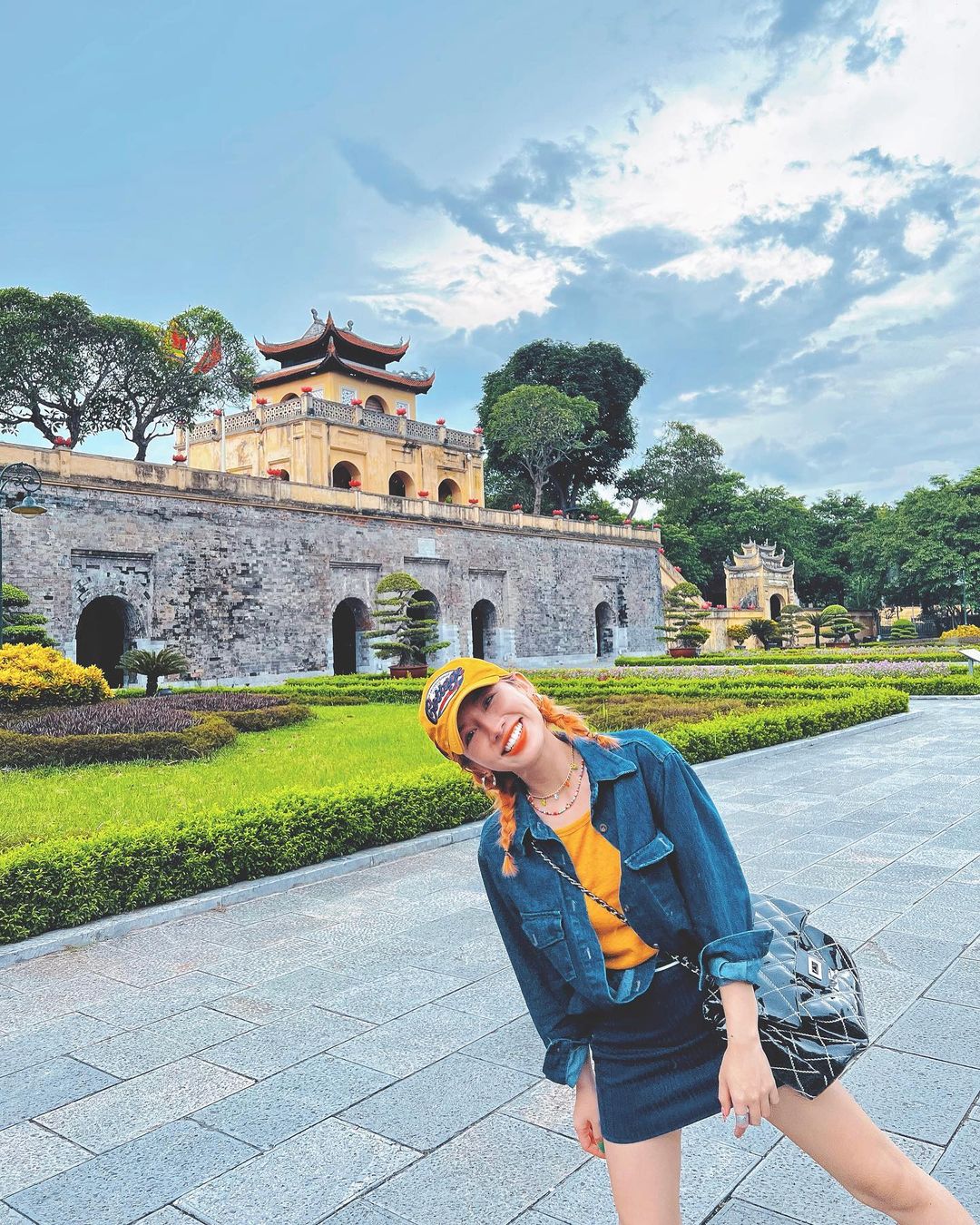 hanoi ultimate guide - thang long citadel
