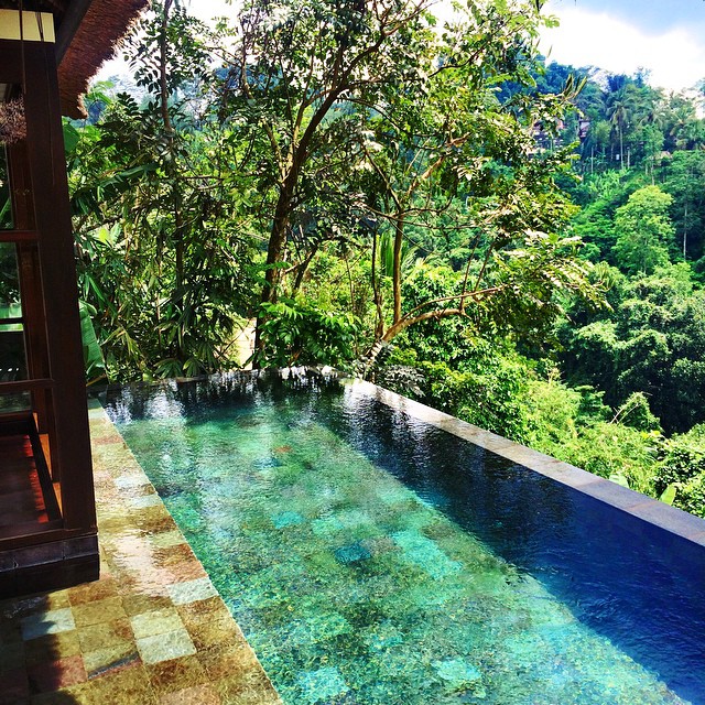 15 Beautiful Infinity Pools You Will Travel Across The World Just To ...