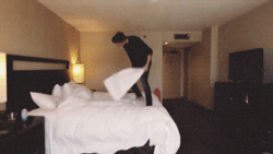 hotel-bed.gif