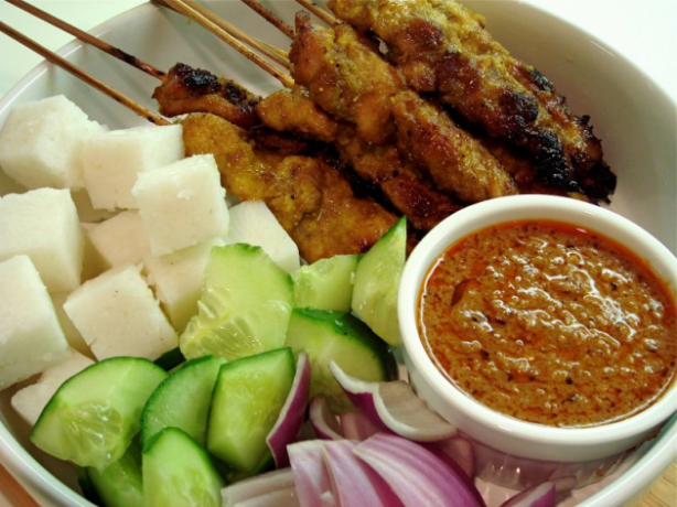 20 Famous Malaysian Snacks To Try Before You Die