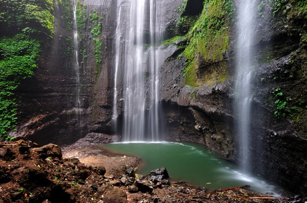 b2ap3_thumbnail_Madakaripura-Waterfall-East-Java-Indonesia.jpg