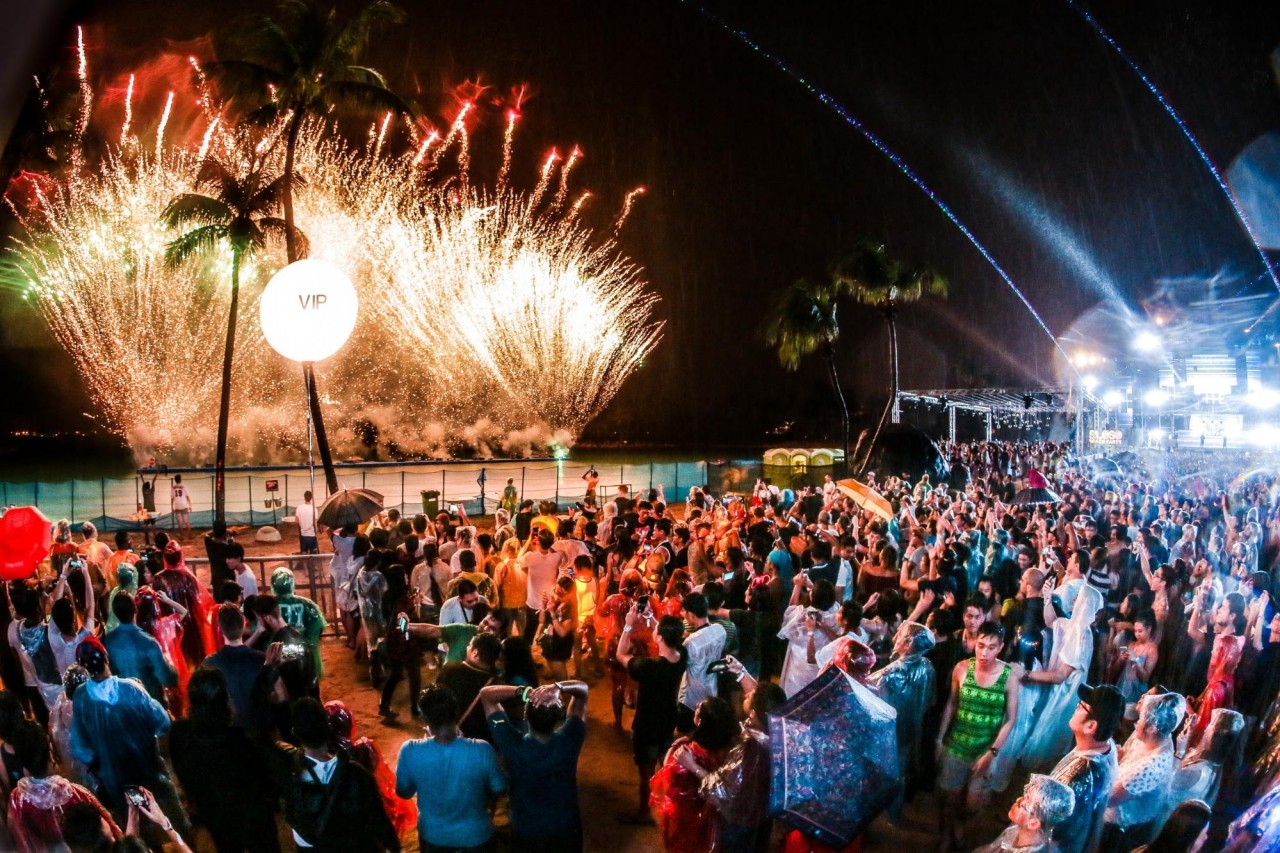 Sentosa Siloso Beach Party - New Year's Eve Countdown