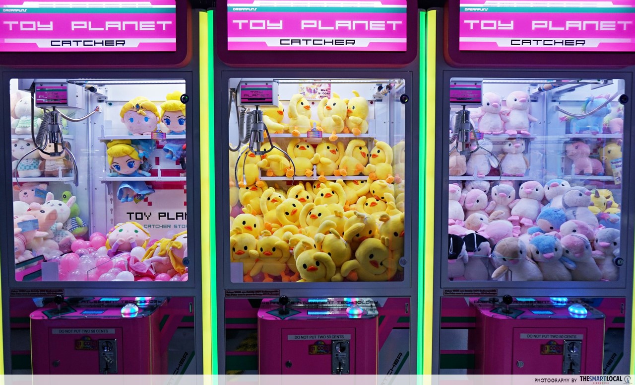 Arcades In Singapore With Claw Machines claw machine toy target. 