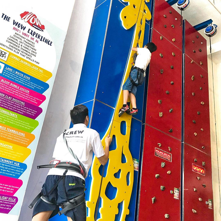 rock climbing bouldering gym singapore let em play giraffe wall