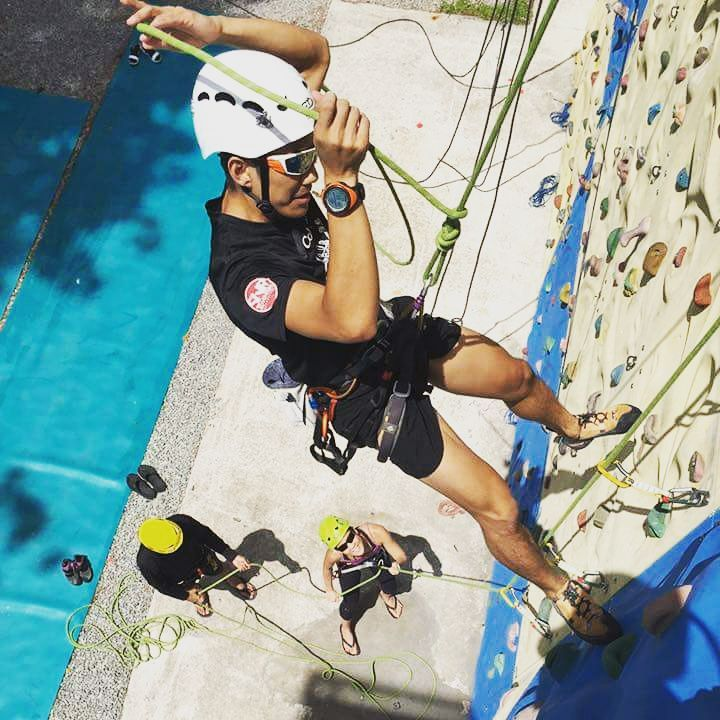 rock climbing bouldering gym singapore beginners pro the cliff snow city 