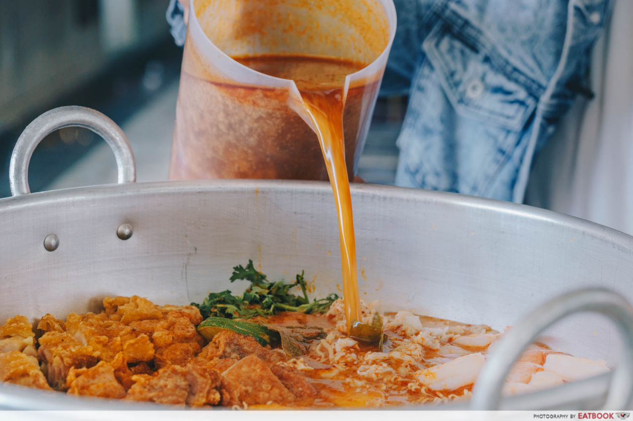 flying wok XXL tom yum new restaurants in singapore april 2019