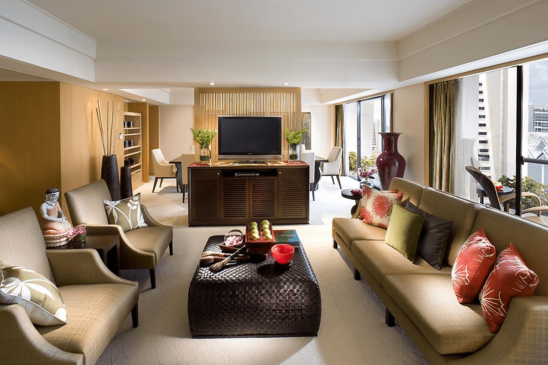 mandarin suite living area