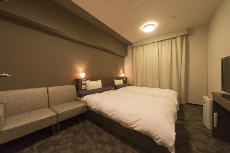 8 Hotels In Tokyo Conveniently Located Near Major Train Stations Like
