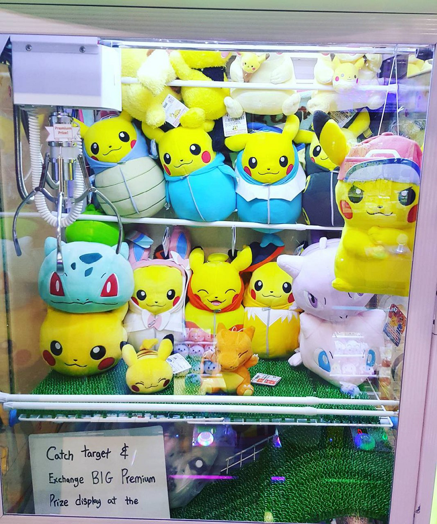 Claw Machines in Singapore, Pick a Prize