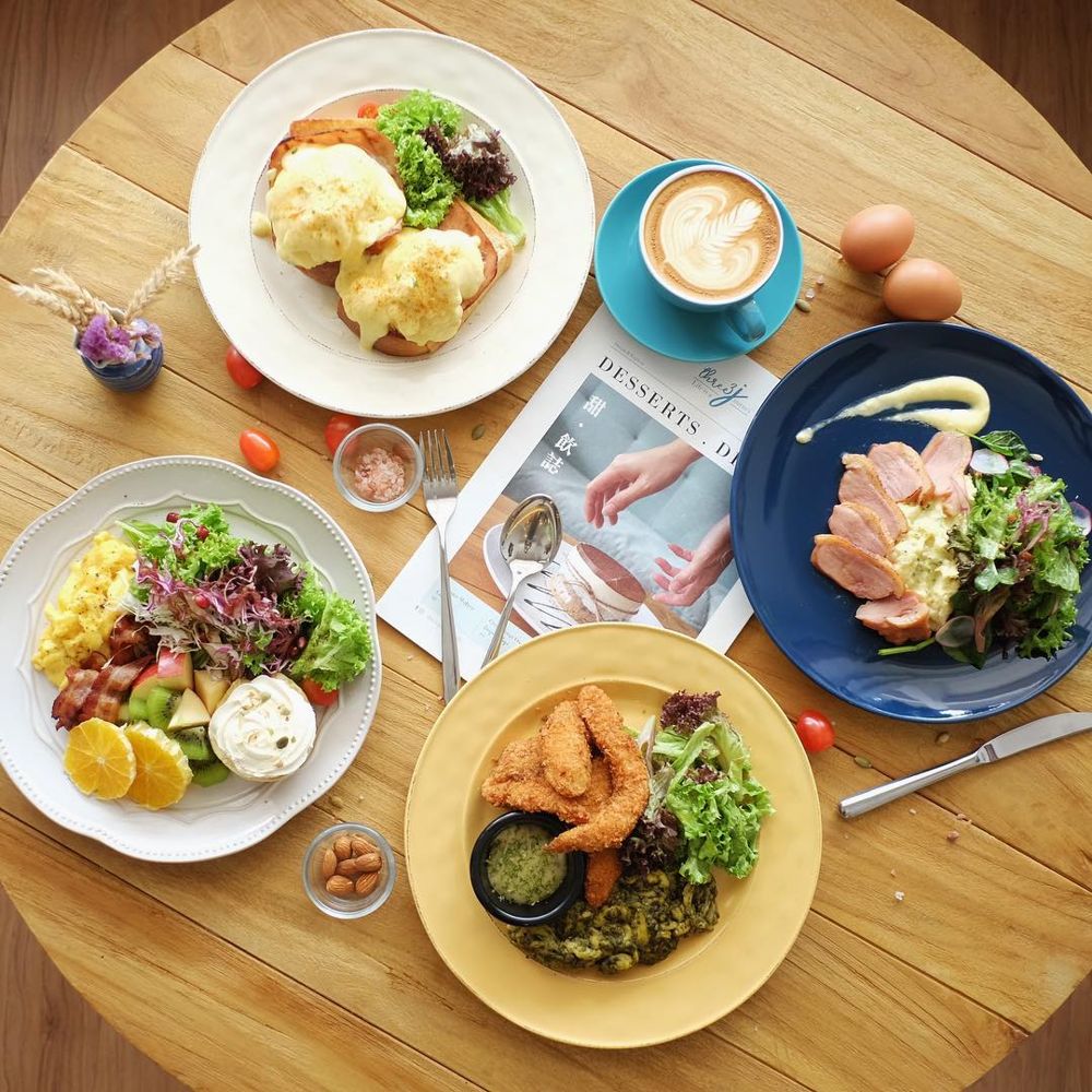 Assortment of brunch menu items at Three Journey Cafe