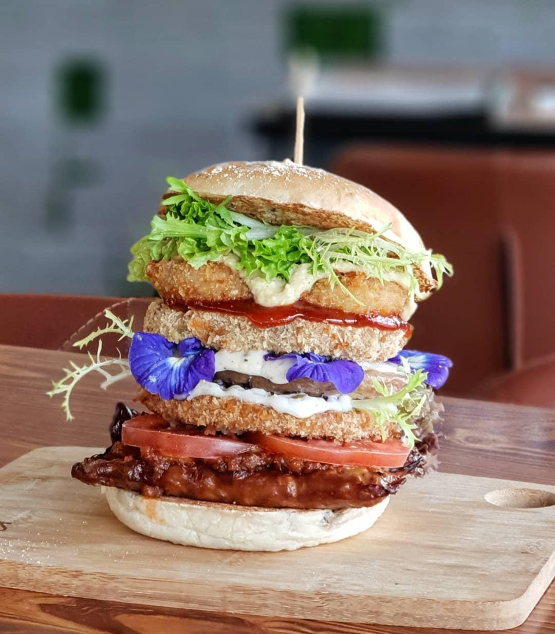 nomvnom vegan burger