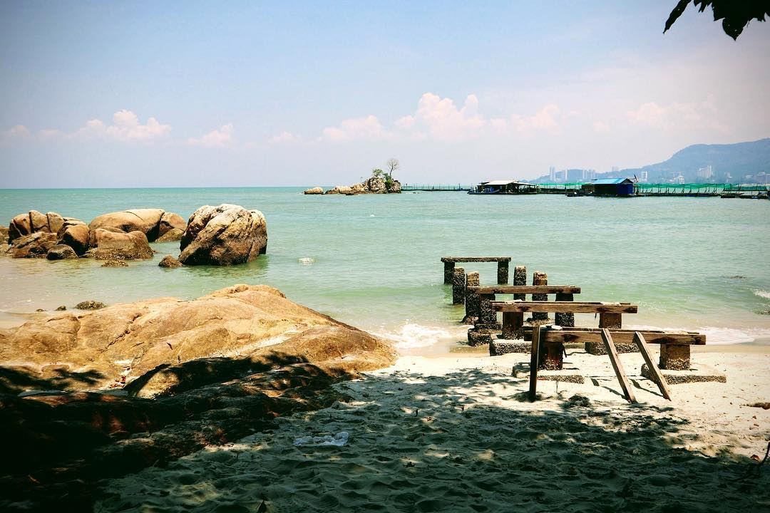 Hiking trails Malaysia - Secluded beach at Penang National Park