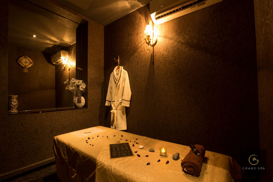 best spas massage parlour in singapore grand spa
