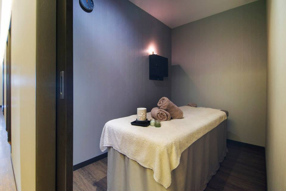 best spas massage parlour in singapore healing touch
