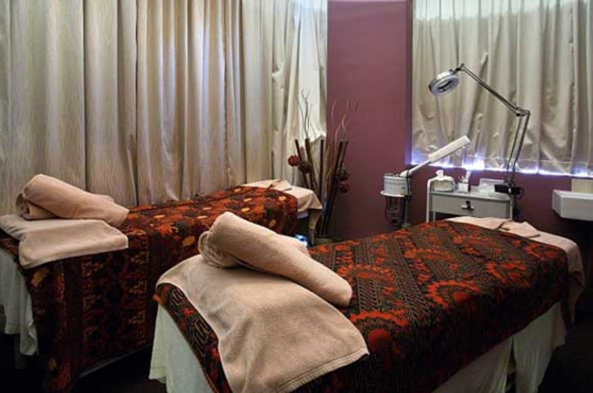 best spas massage parlour in singapore spa discovery massage