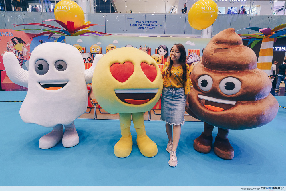 marina square emoji themed photo station pop up event meet and greet