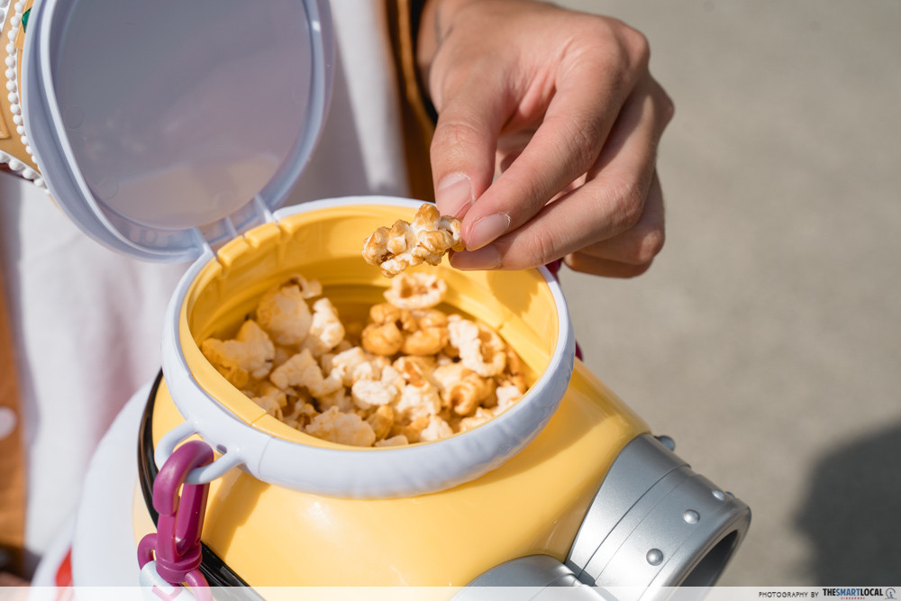 universal studios japan 2019 minion popcorn bucket