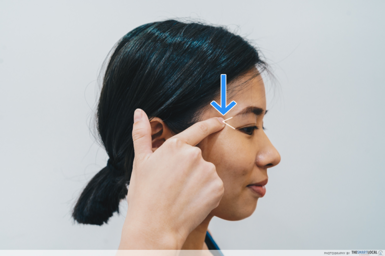 11 Quick Pressure Point Massages That Will Ease Ailments Like Headaches
