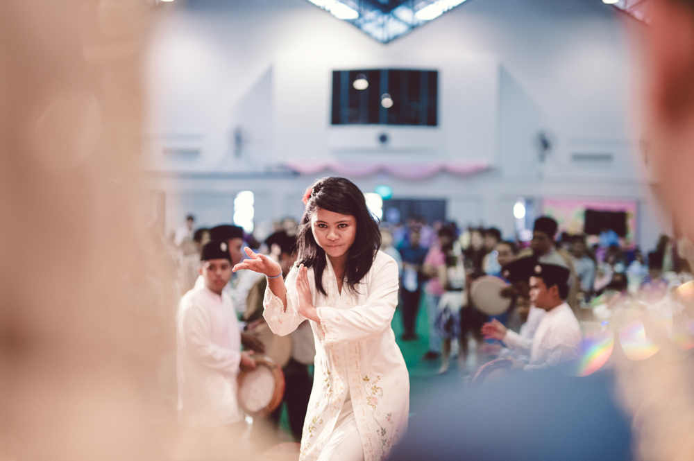 girl performing silat pengantin