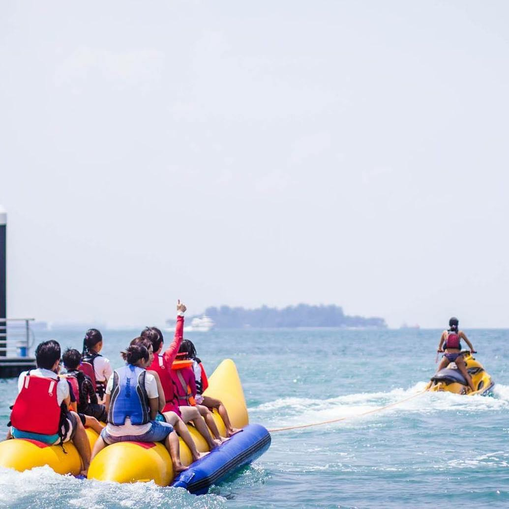 11 Water Activities In Singapore To Beat The Heat With When Swimming Gets Too Mainstream banana boating
