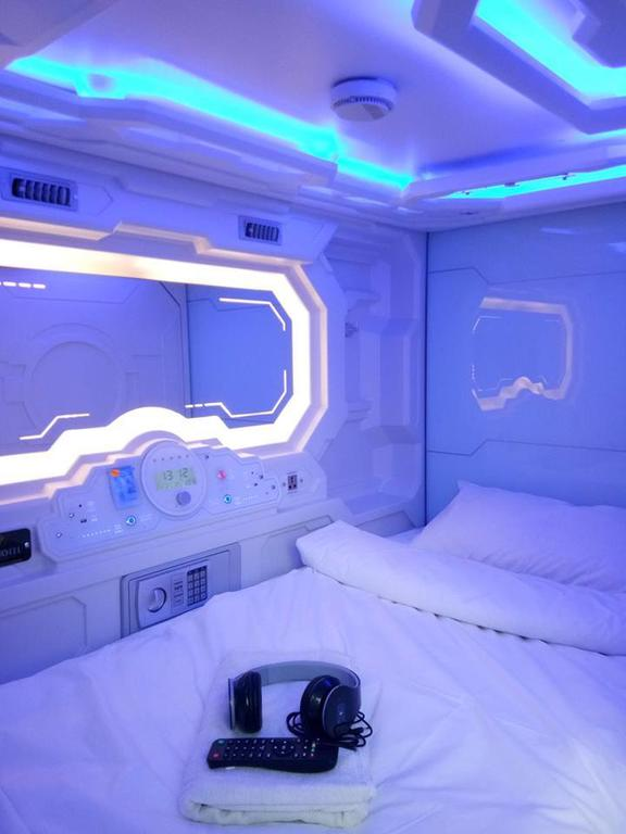 9 Cheap Hostels In JB From $7/Night For Budget Weekend Trips Across The Border uz airport capsule hotel