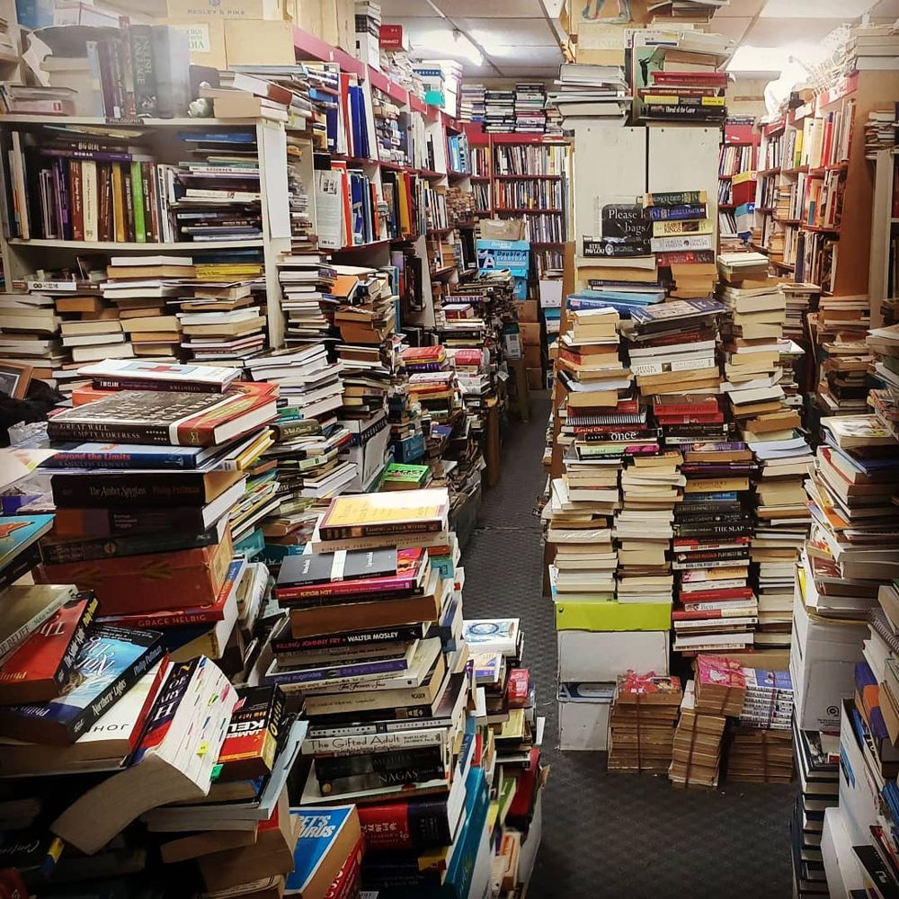 Secondhand Bookstores - Sultana Book Store