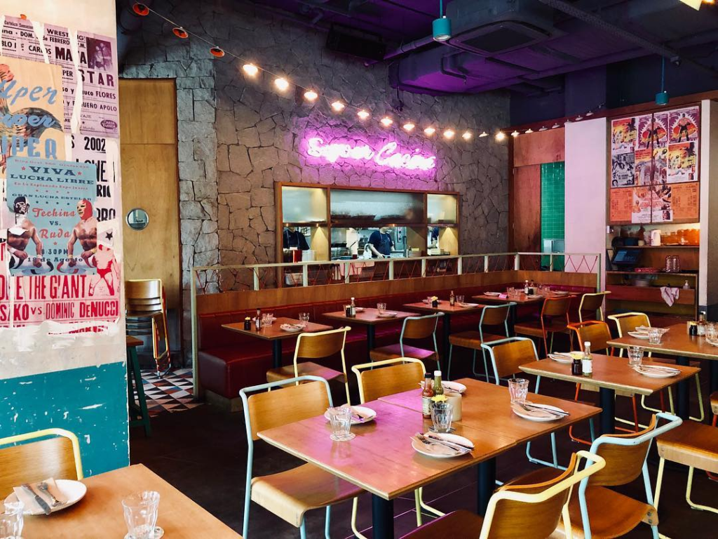 10 First Date Cafes & Restaurants In Singapore That’ll Have Your Tinder