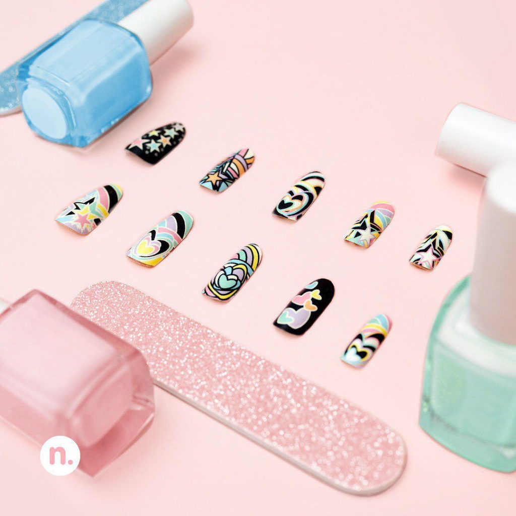 7 Nail Wrap Brands In Singapore For Easy DIY Manicures With Zero Drying