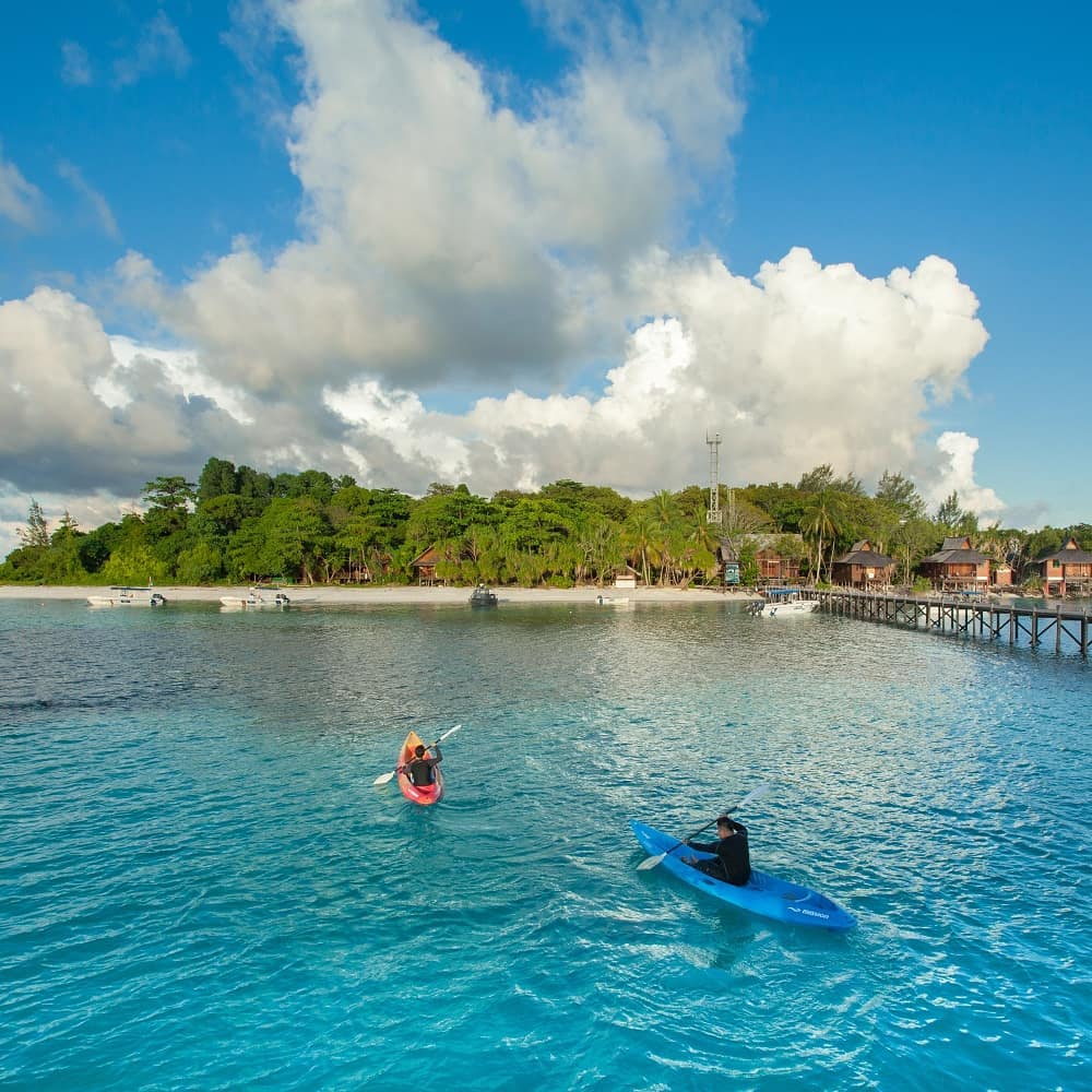 kota kinabalu resorts and hotels - lankayan island dive resort kayak